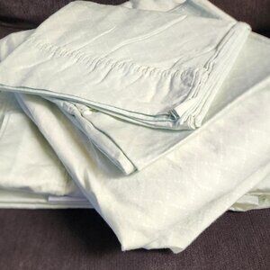 Threshold Performance 400 Thread Count Sheet Set